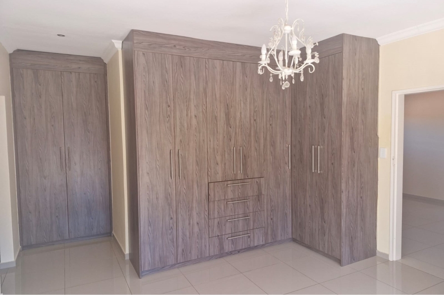 3 Bedroom Property for Sale in Wilkoppies North West